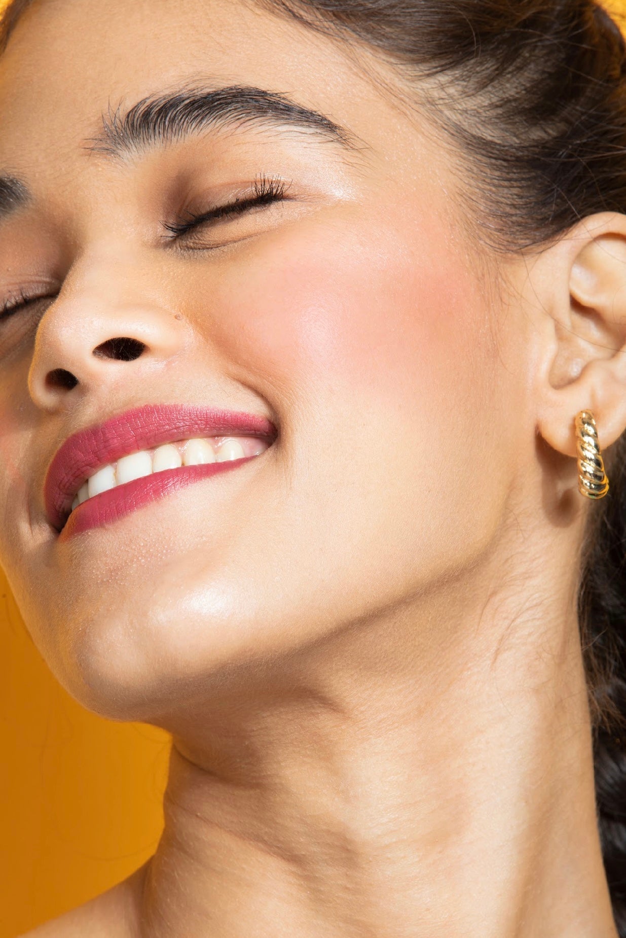 A minimal wedding guest look with Gush