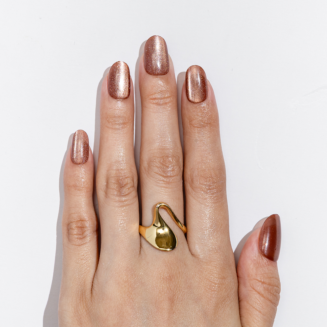 Flirt Alert | Long, Round Press-On Nails