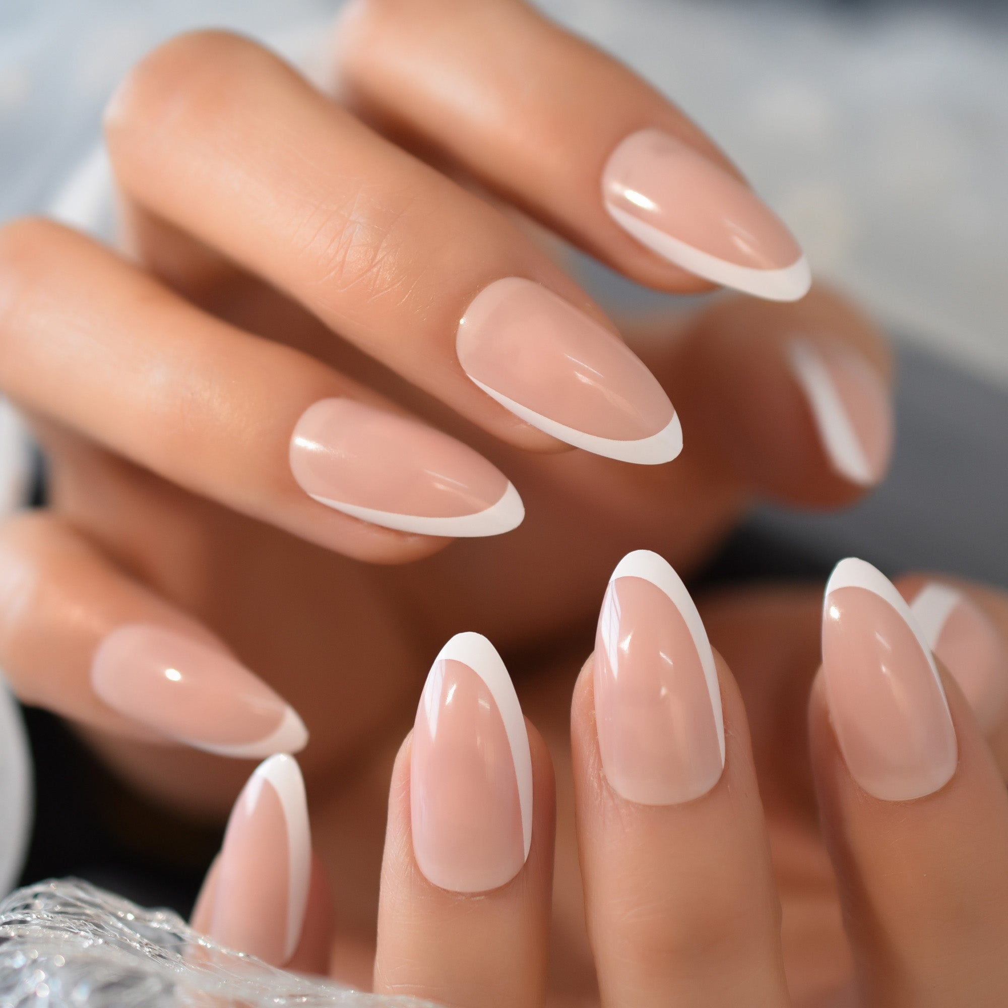 Champagne - Medium Round - Press on Nails