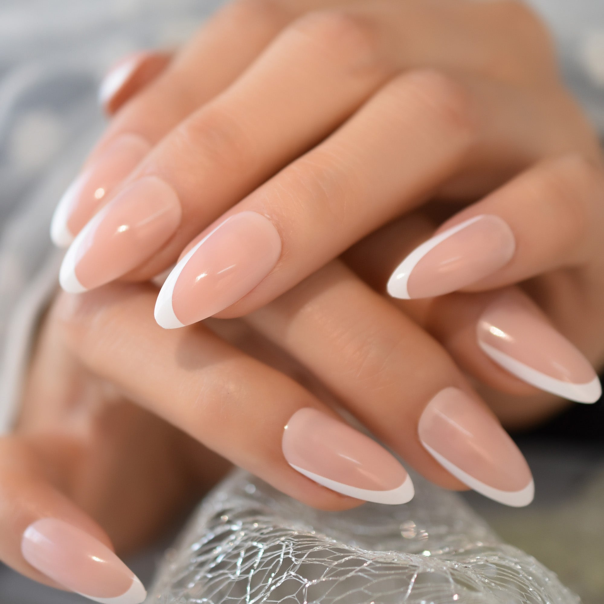 Champagne - Medium Round - Press on Nails