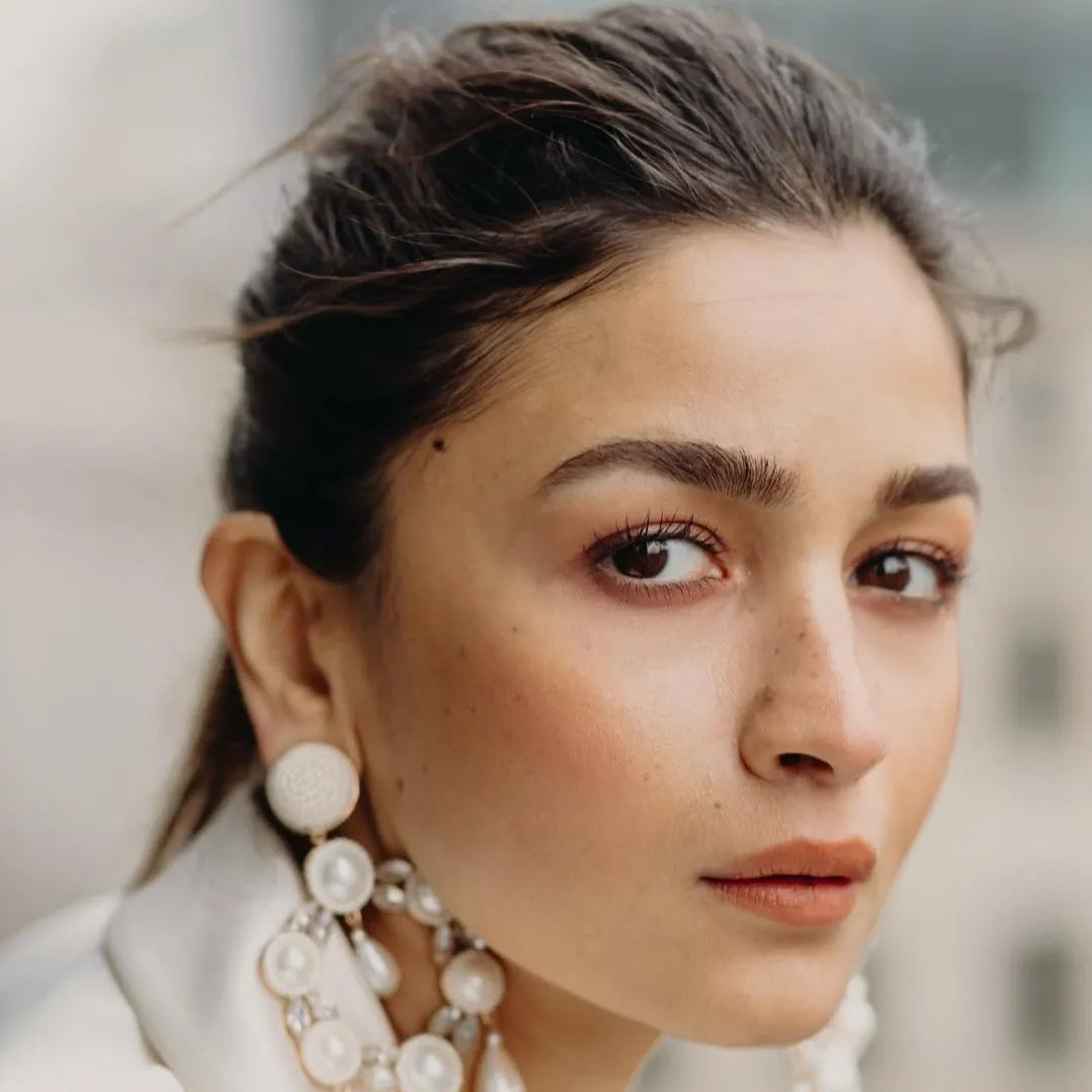 Loved Alia’s Freckled Look? Here’s How You Can Achieve The Same Lewk