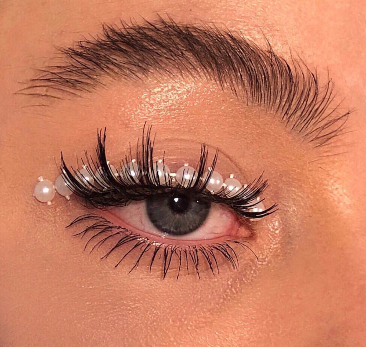Lower Lash Emphasis: Bottom Lashes Are Going To Be Big This Season!