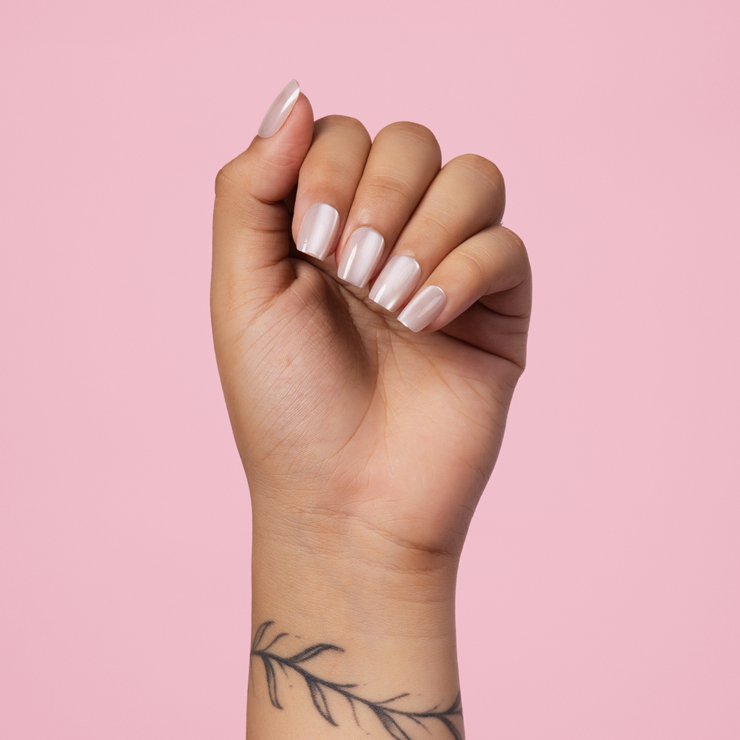 Crème, Cat Eye with Nail Glue + Nail Glue Sticker | Medium, Square Press-On Nails